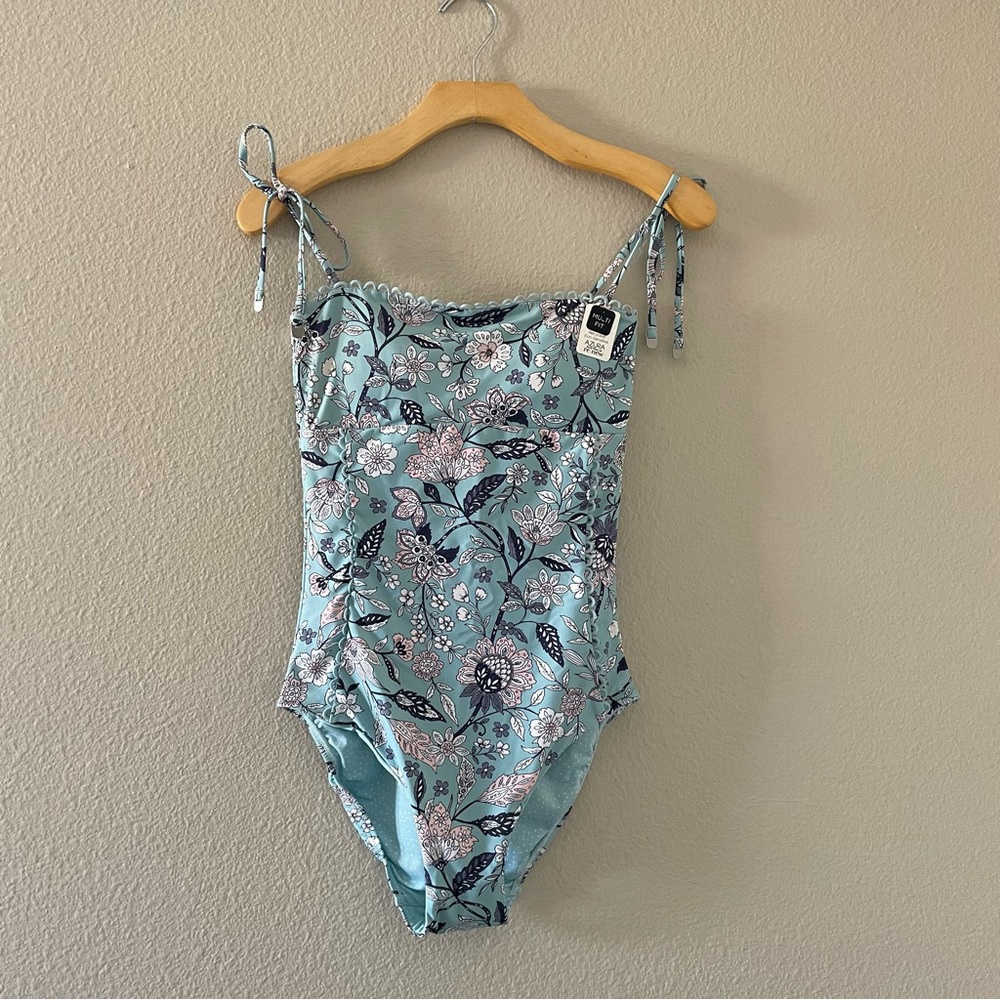 Azura Australia Sunseeker Scalloped Edge One Piece Swimsuit Blue Floral Size 6